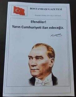 Minikler Cumhuriyetin ilan edileceğini bildiren gazete çıkardı