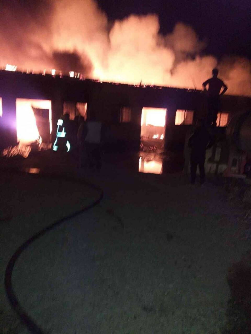 Tarsus’ta çiftlik yangını