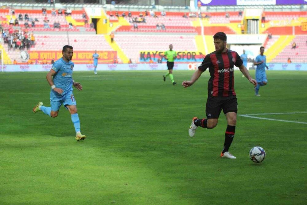 Yukatel Kayserispor 3 puana ikinci yarıda uzandı