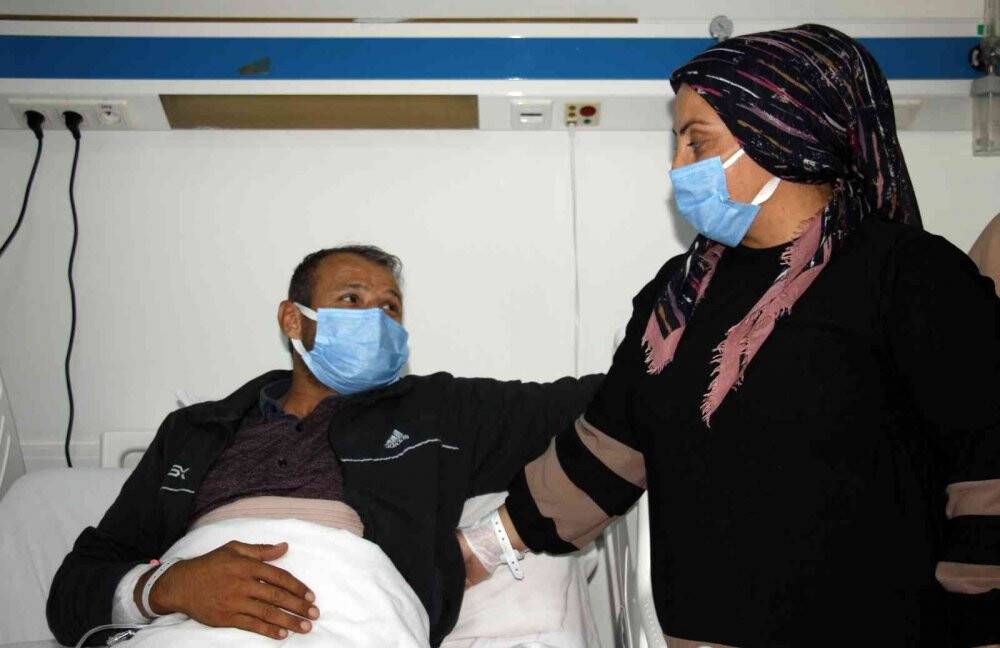 17 yıllık eşinin böbreği ile hayata tutundu