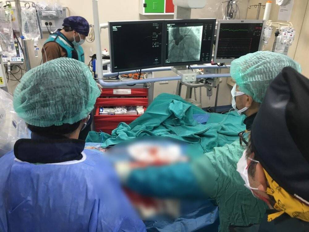 88 yaşındaki hastanın aort kapağı ameliyatsız değiştirildi
