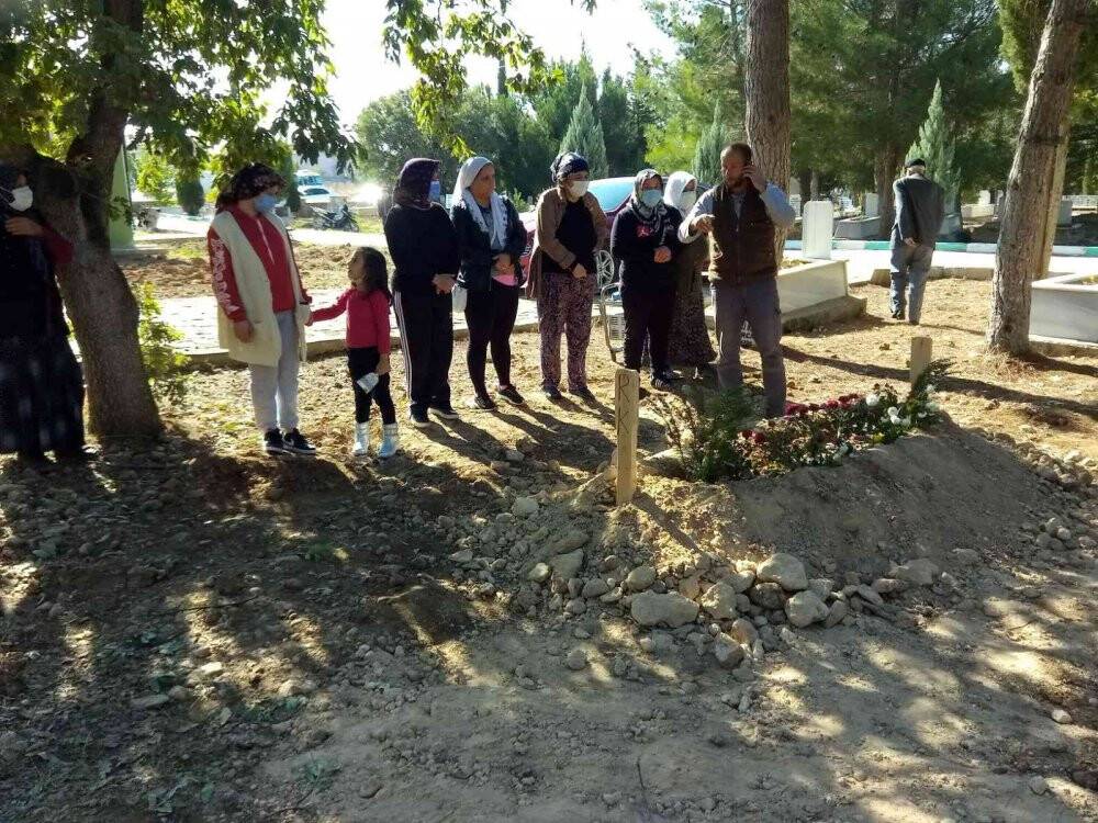 Evladının acısına ancak birkaç saat dayanabildi