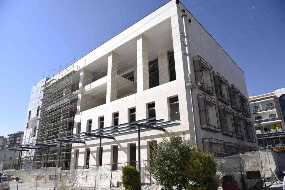 Selçuklu şehir kütüphanesi tamamlanıyor