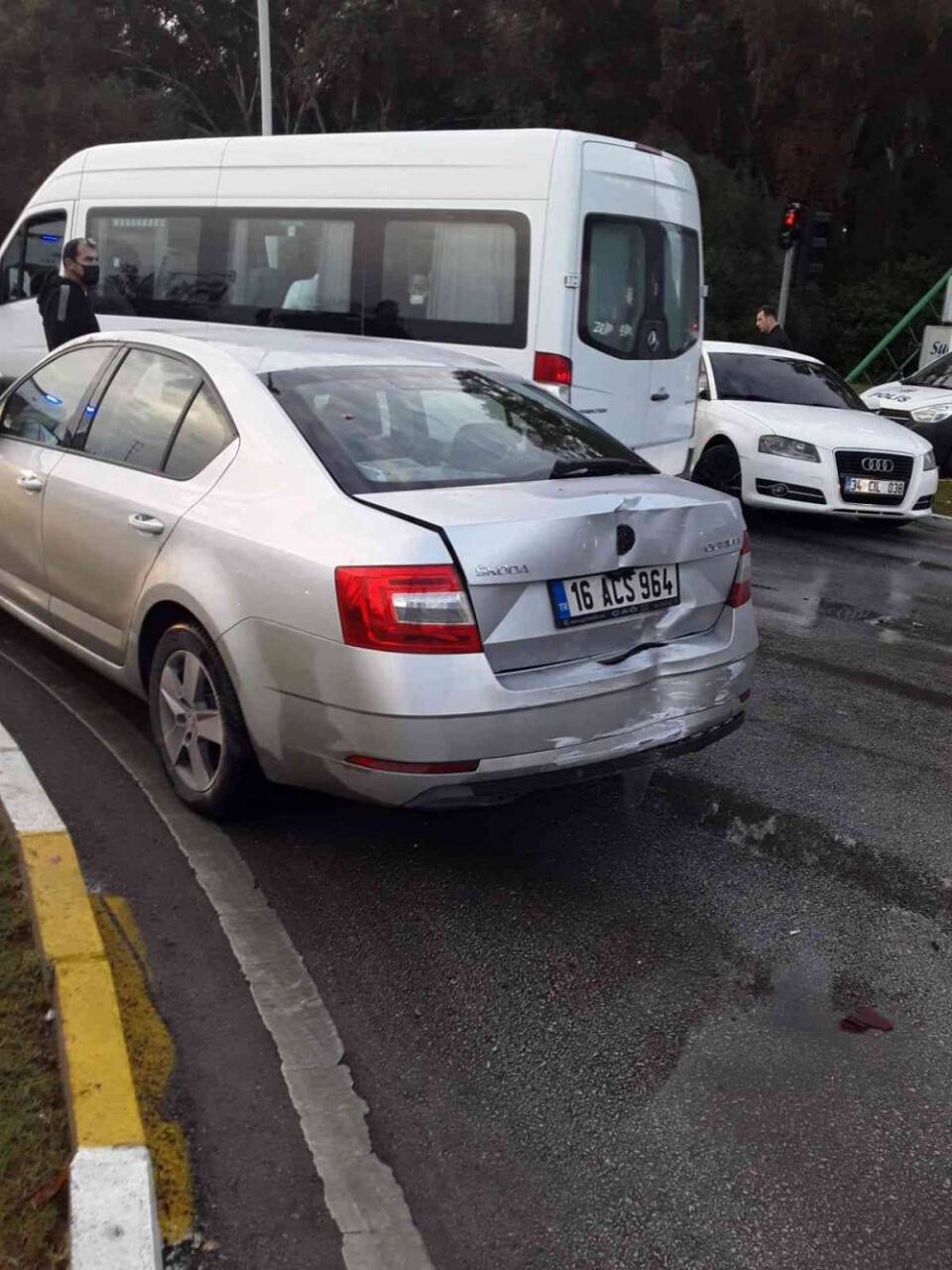 Serik’te zincirleme kaza: 1 yaralı
