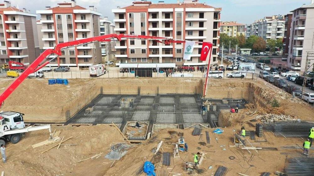 Karatay Belediyesinin kente kazandıracağı yeni aşevi binasının temeli atıldı