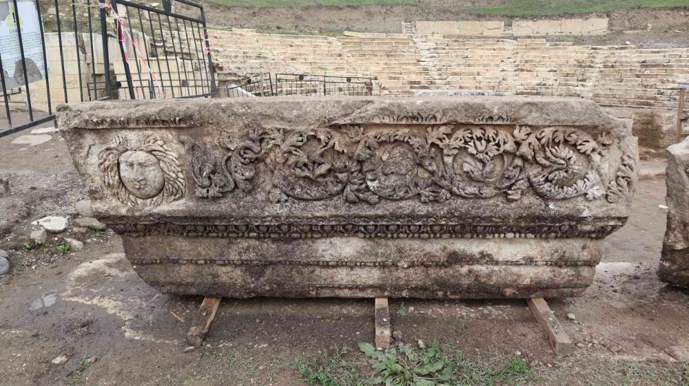 Toprağın altından çıkan tarihin heybetli görüntüsü ortaya çıkıyor