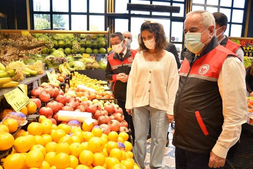 Bakan Yardımcısı Tunç, market ve restoranları denetledi
