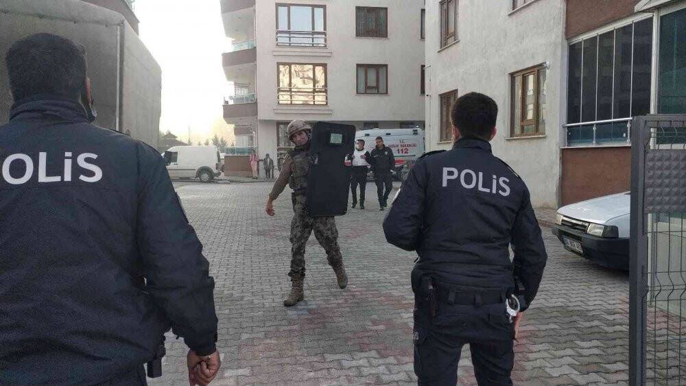 Konya'da hareketli dakikalar! Tabancayla rastgele ateş açtı, Özel Harekat destekli operasyon yapıldı