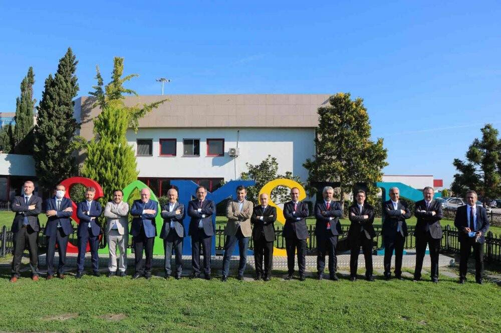 Selçuk Bayraktar: “Tüm gayretlerimiz gençlerimizin geleceği için”