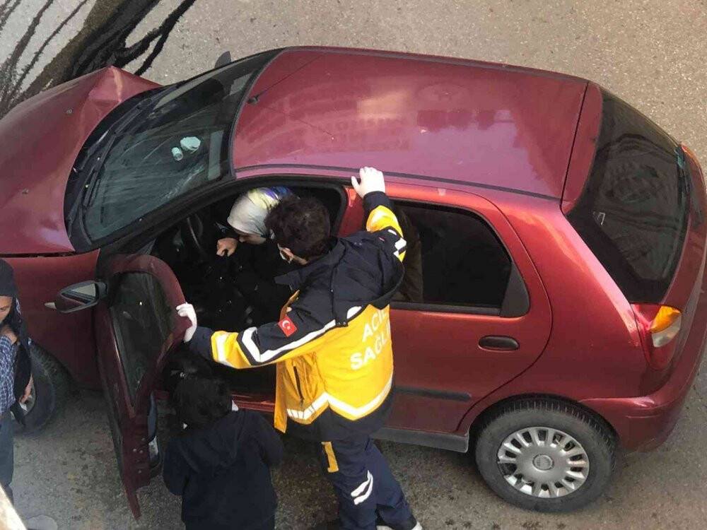 Yine aynı alt geçit yine kaza