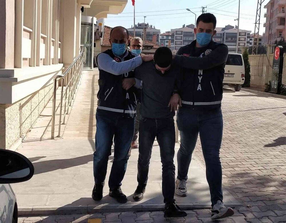 Konya'daki silahlı kavgada arkadaşını tabancayla yaralayan zanlı tutuklandı