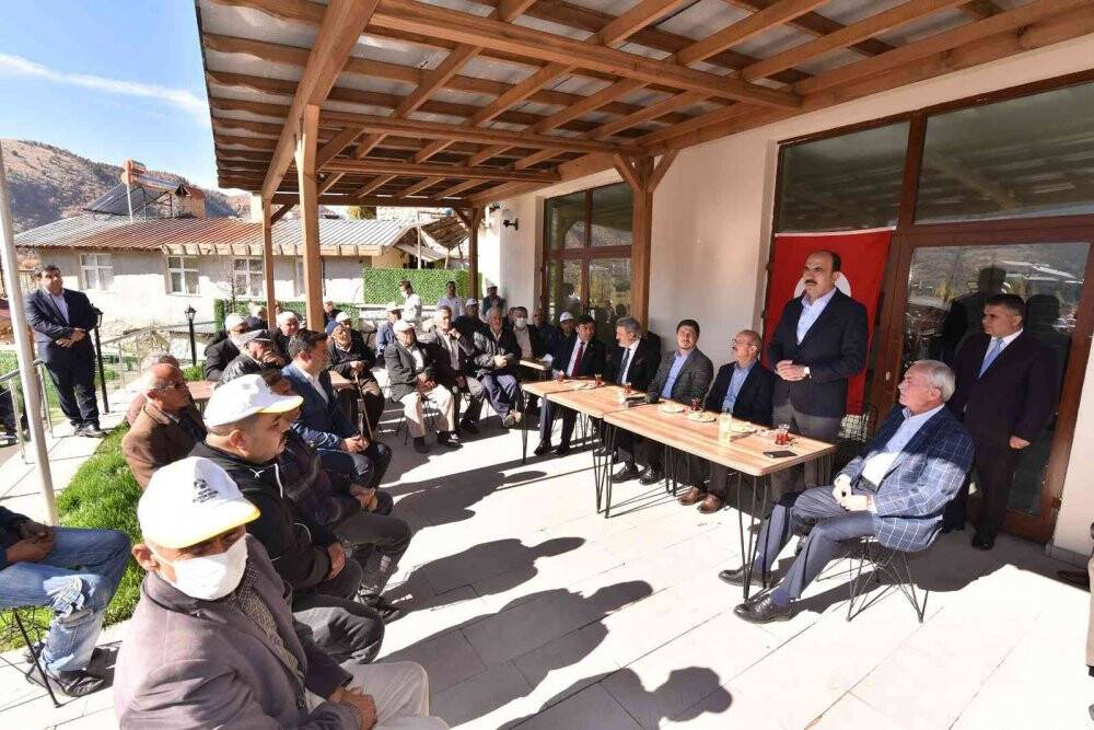 Sorgun, Özboyacı ve Başkan Altay Hadim ve Taşkent’in mahallelerinde vatandaşlarla buluştu