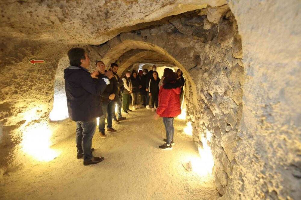 Yunanlılar Kapadokya’yı gezdi