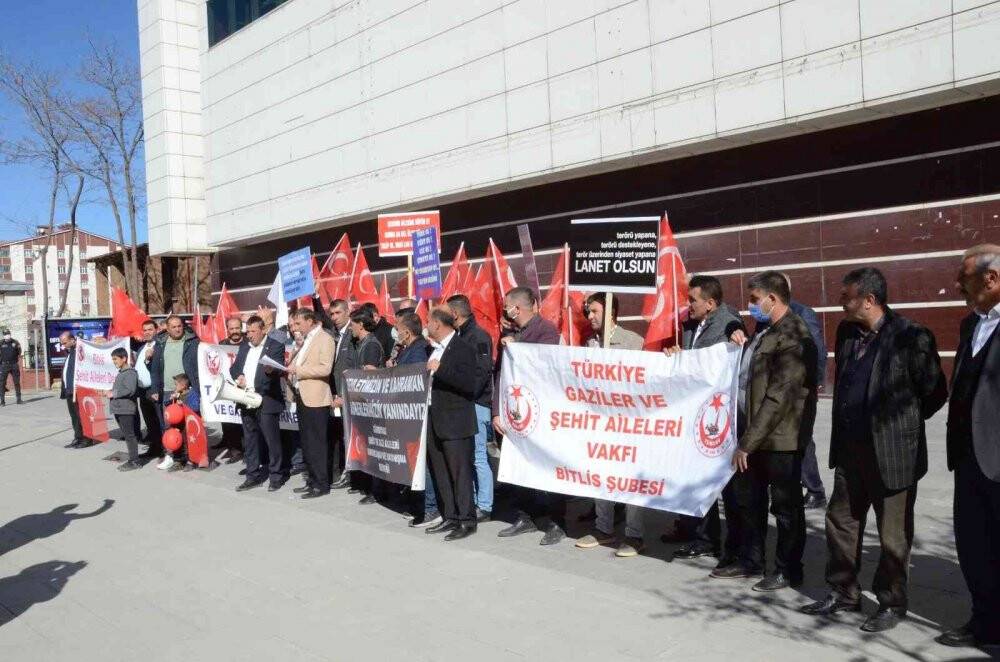 Bitlis’teki şehit ailelerinden İYİ Parti’li Türkkan’a tepki