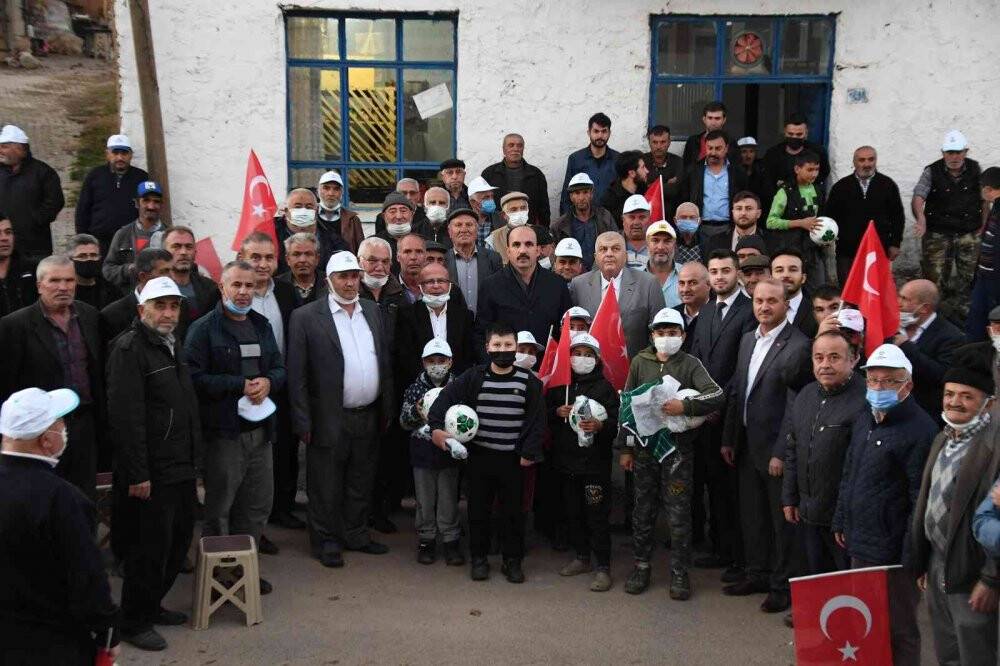 Ilgın bölge kapalı hayvan pazarı açıldı