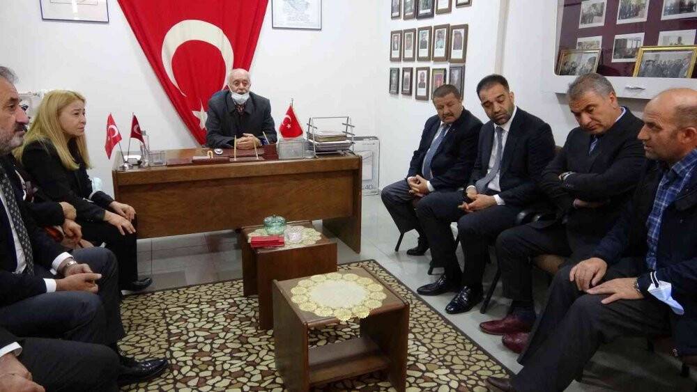 MHP’li Kara’dan Türkkan’a tepki: ’’Yapılan küfrü hazmetmemiz imkansız bir şey’’