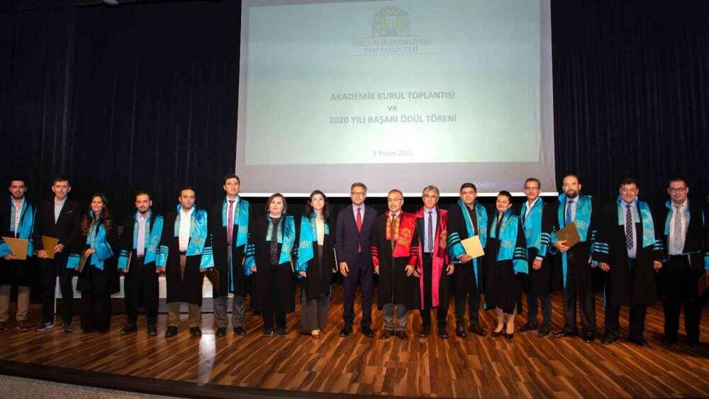 Selçuk Üniversitesi fen fakültesinde akademik kurul toplantısı yapıldı