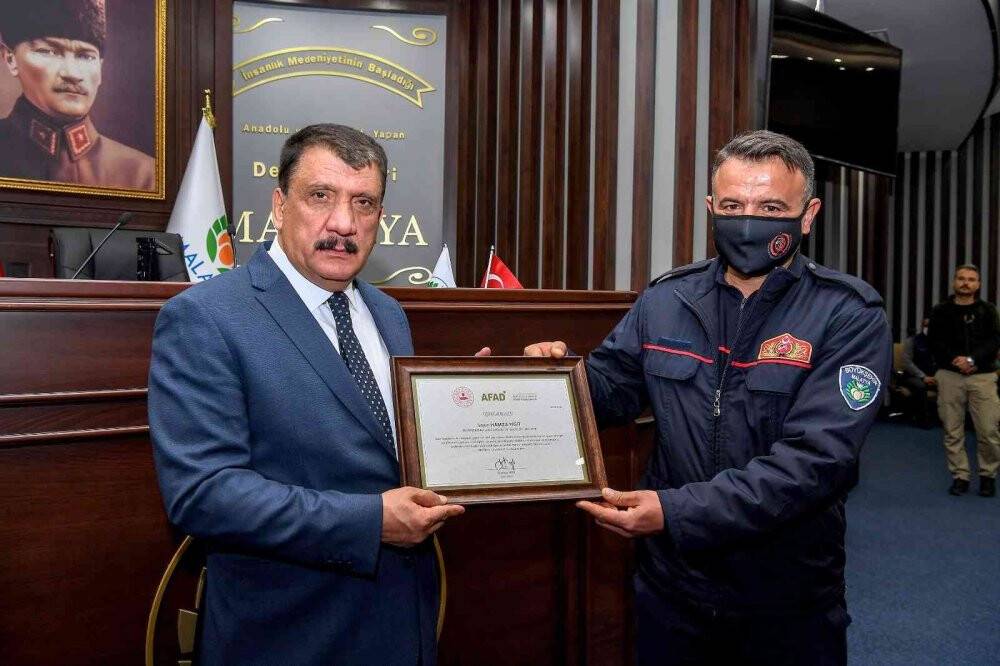 İçişleri Bakanı Soylu’dan Başkan Gürkan ile personele teşekkür belgesi