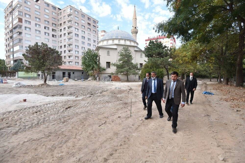Karatay’da Millet Kıraathanesi’nin yapımı sürüyor