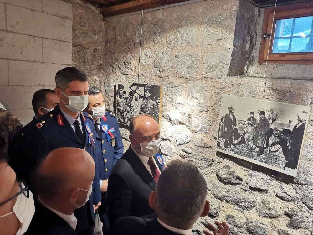 Atatürk Sergisi beğeni topladı
