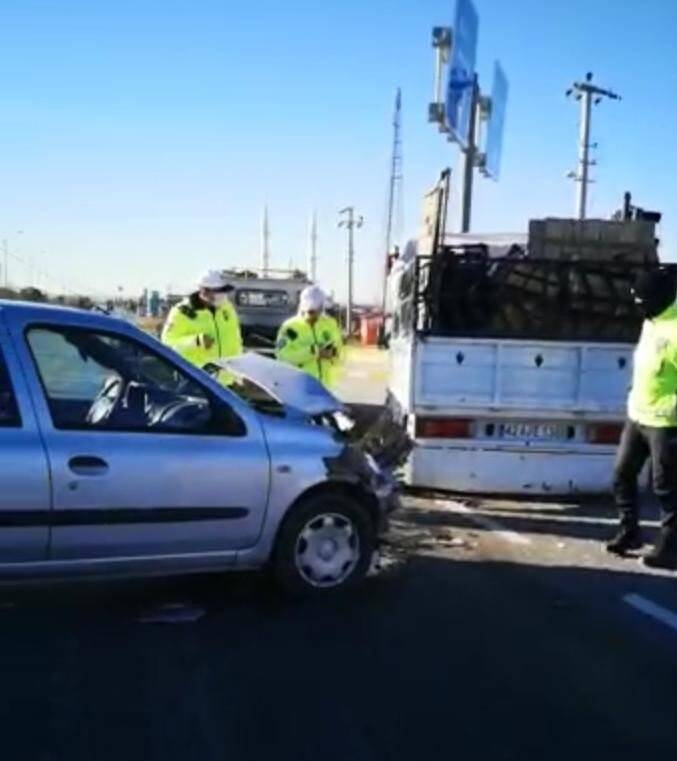 Konya’da kaza! Otomobil ile kamyonet çarpıştı: 2 yaralı