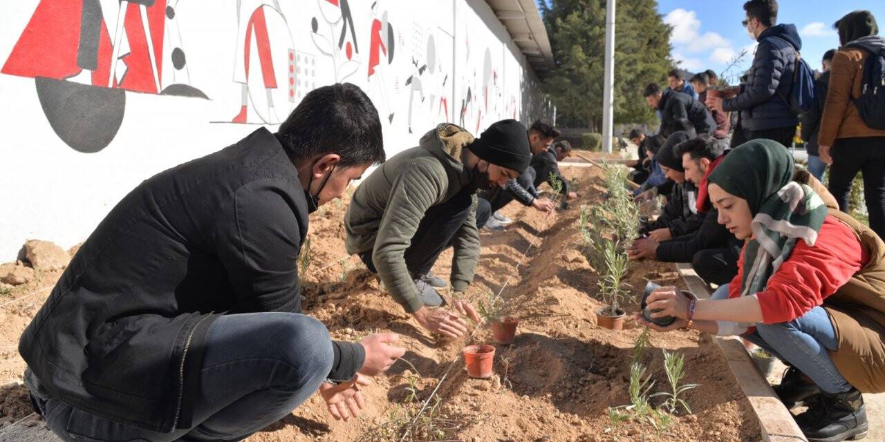 ktunde-11-kasim-milli-agaclandirma-gunu-etkinligi-6.jpeg