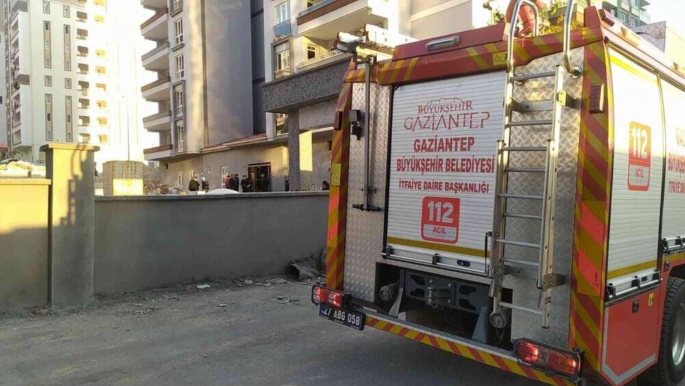 12. kattan asansör boşluğuna düşen boya işçisi hayatını kaybetti