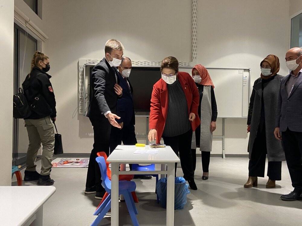 Aile ve Sosyal Hizmetler Bakanı Derya Yanık, Konya'da konuştu