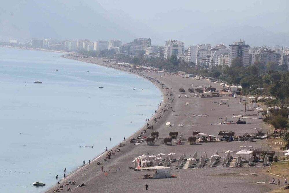 Doğu’da kar Antalya’da yazdan kalma günler