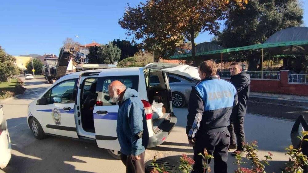 Göl kıyısında ayağında çorap olmadan uyudu, görenlerin yüreğini burktu