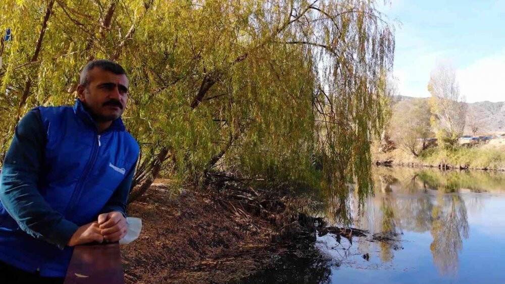 Kızılırmak’ı saran ağaçlar görsel şölen sunuyor