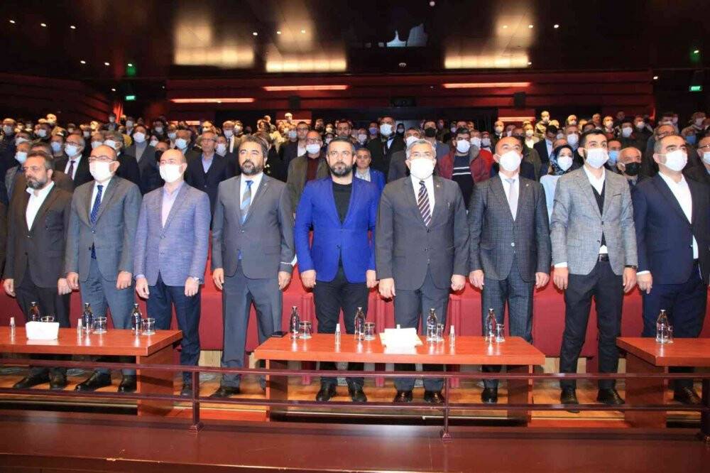 AK Parti’den ‘Teşkilat Akademisi’ eğitimi