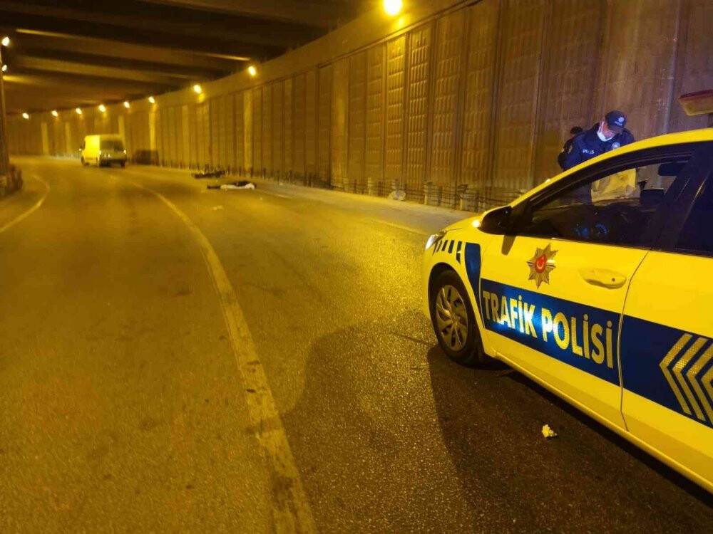 Kontrolden çıkan motosiklet takla attı: 1 ölü, 1 yaralı