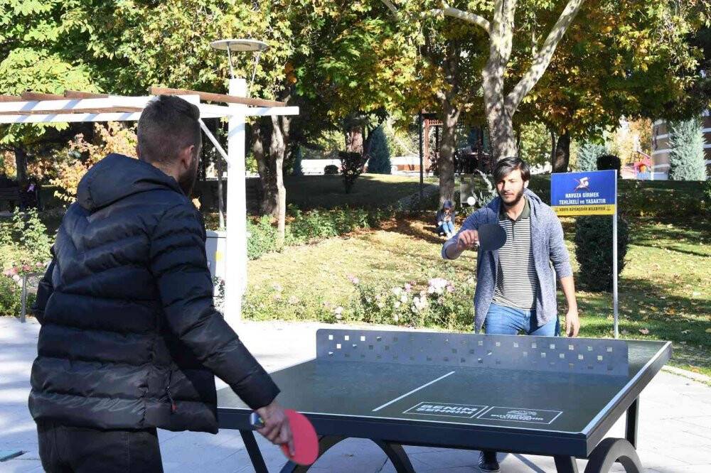 Konya parklarında “Masa Tenisi” zamanı