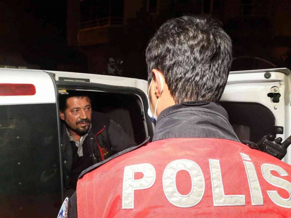 Önce polisten, yakalanınca da gazetecilerden kaçmak istedi