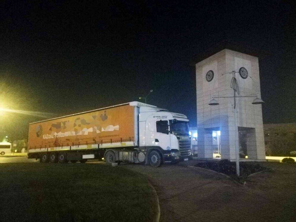 TIR, park adresini şaşırdı