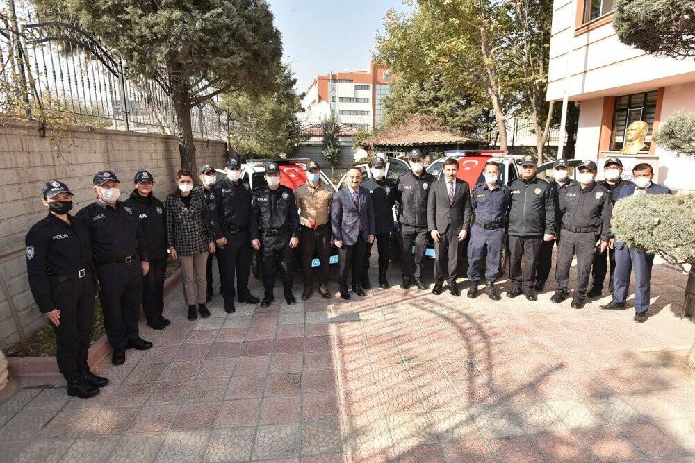 Karatay Belediyesinden emniyete araç desteği
