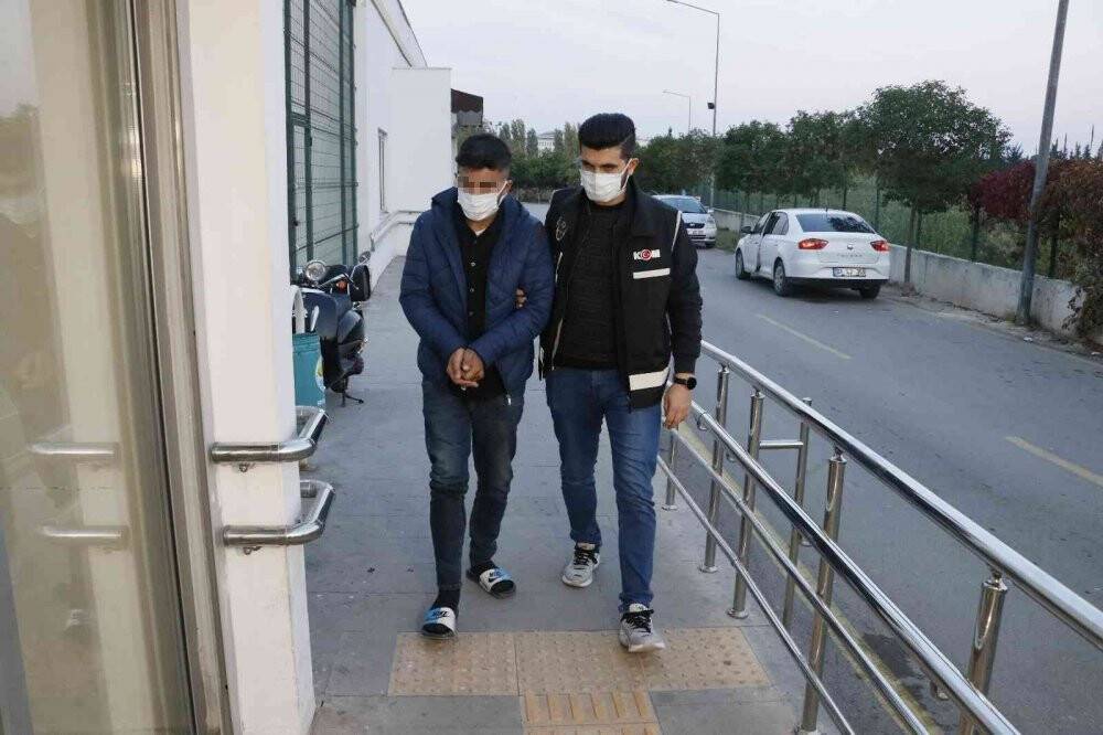 Konya dahil 3 ilde silah kaçakçılarına operasyon