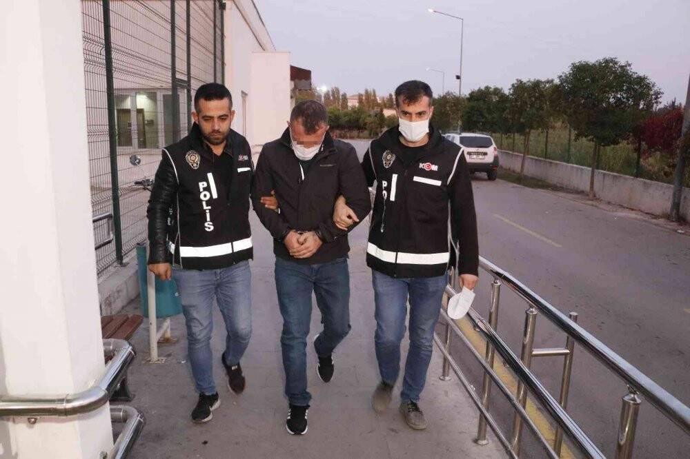 Konya dahil 3 ilde silah kaçakçılarına operasyon