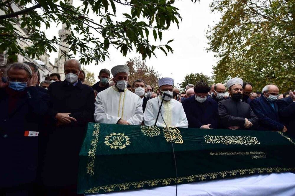 Sezai Karakoç son yolculuğuna uğurlandı