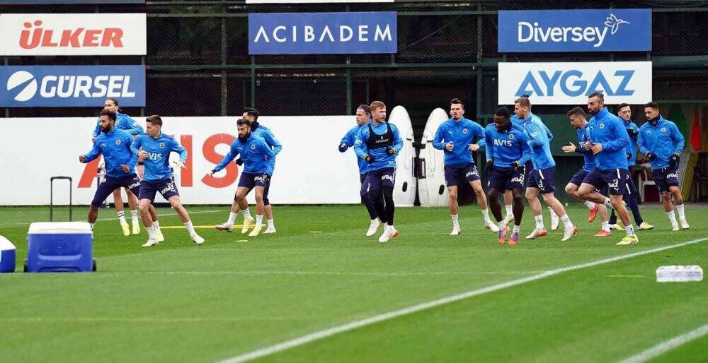Fenerbahçe derbi hazırlıklarını sürdürdü