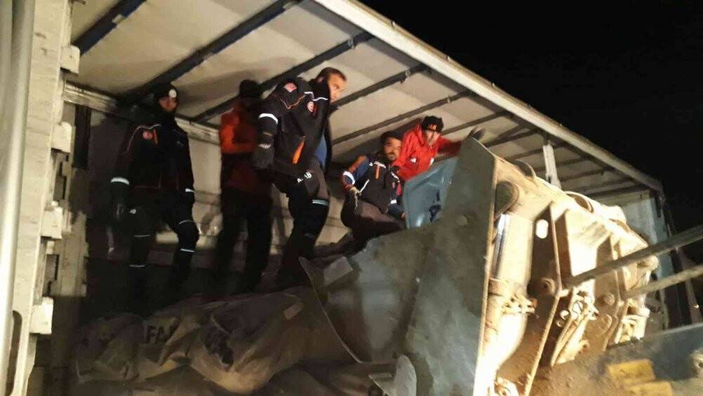 Depremde 45 evde hasar tespit edildi