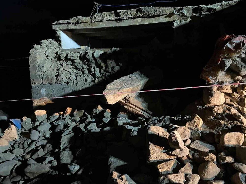 Depremde 45 evde hasar tespit edildi