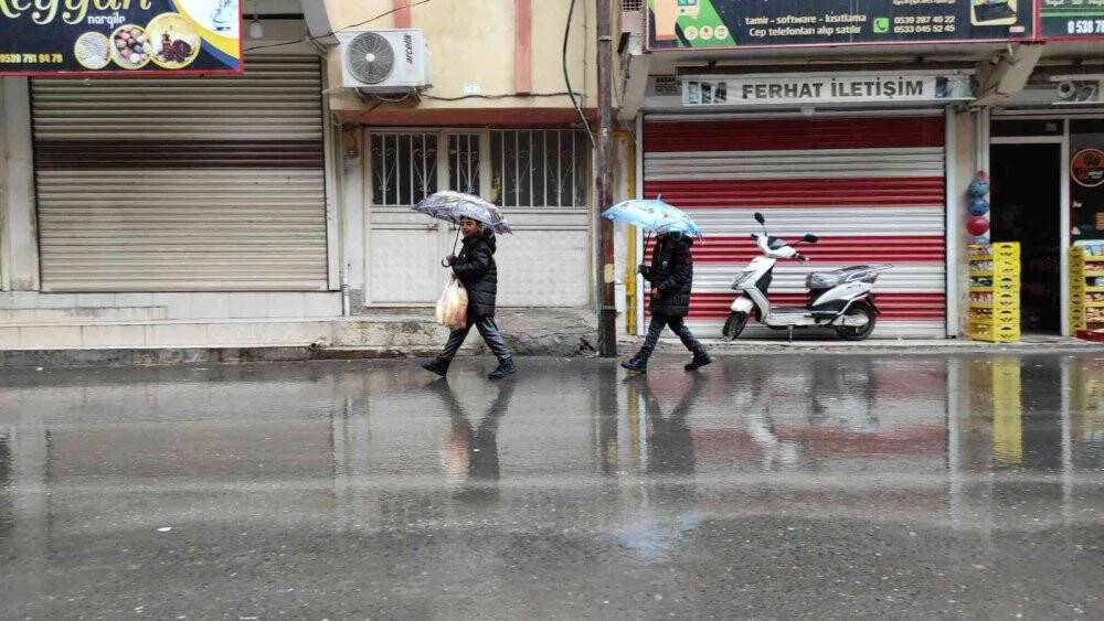 Tarım şehri Şanlıurfa’da beklenen yağmur yağdı