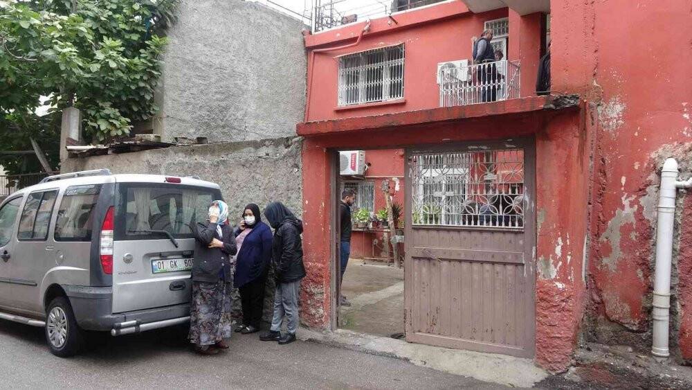 Yaşlı karı-koca evlerinde ölü bulundu