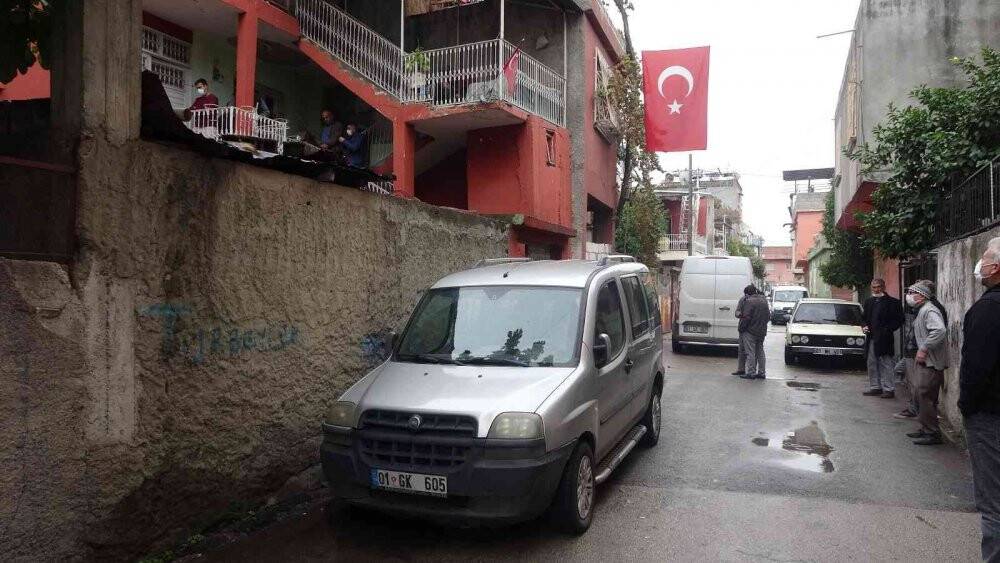 Yaşlı karı-koca evlerinde ölü bulundu