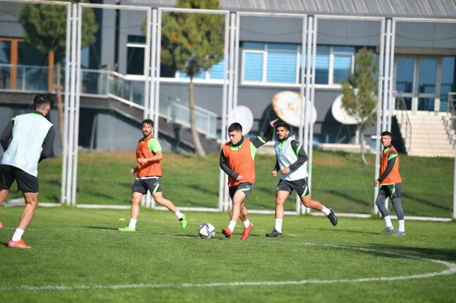 Bursaspor, Gençlerbirliği maçı hazırlıklarına başladı