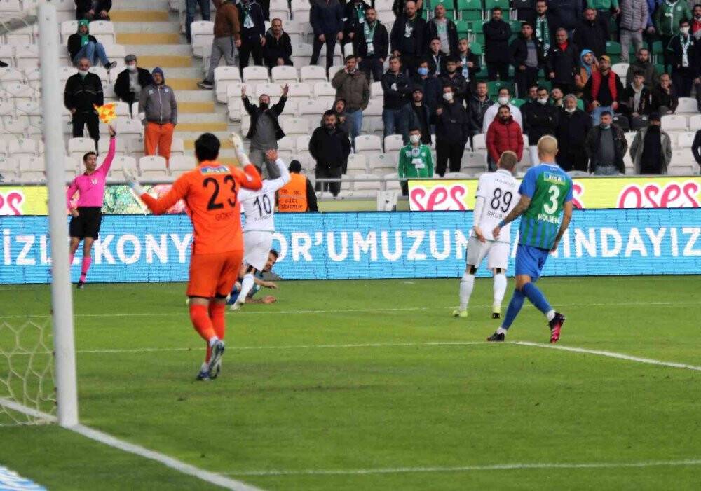 Konyaspor: 3 - Çaykur Rizespor: 0
