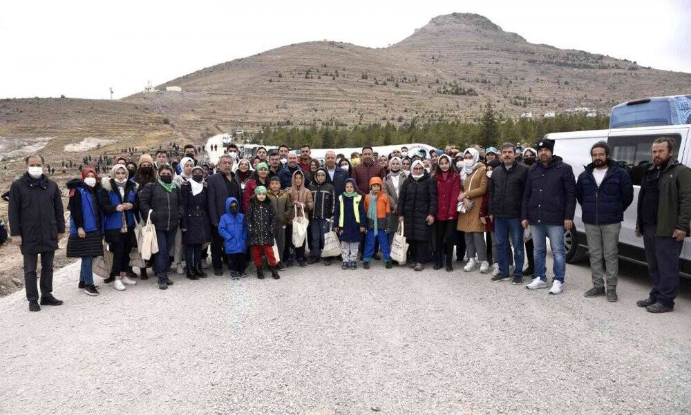 Selçuklu’da 3 bin fidan toprakla buluştu