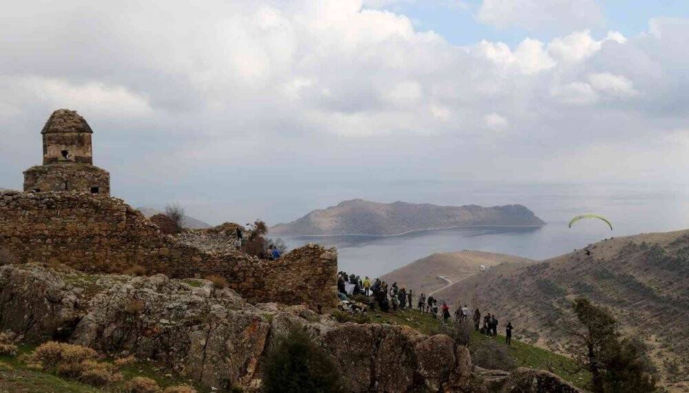 Van’da ki doğa gezisi ve fotoğraf etkinliği yoğun ilgi gördü